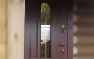 металлическая дверь для дачи, модель ДДЧ - 51 со стеклом и отделкой МДФ