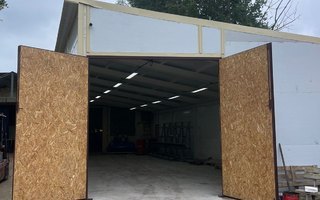 металлические ворота, внутри отделка OSB плитой, модель ВГМ - 45